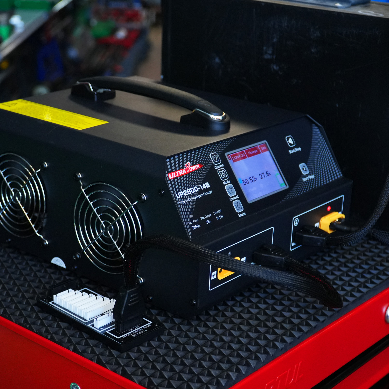 Зарядний пристрій для АКБ ULTRA POWER UP2800-14S LiPo/LiHV, 28A