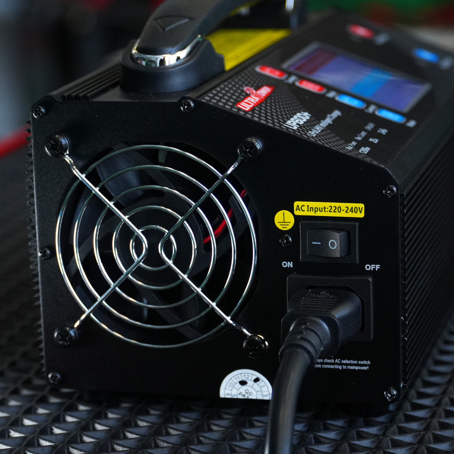 Зарядний пристрій для АКБ ULTRA POWER UP600 Plus LiPo/LiHV 24V, 25A