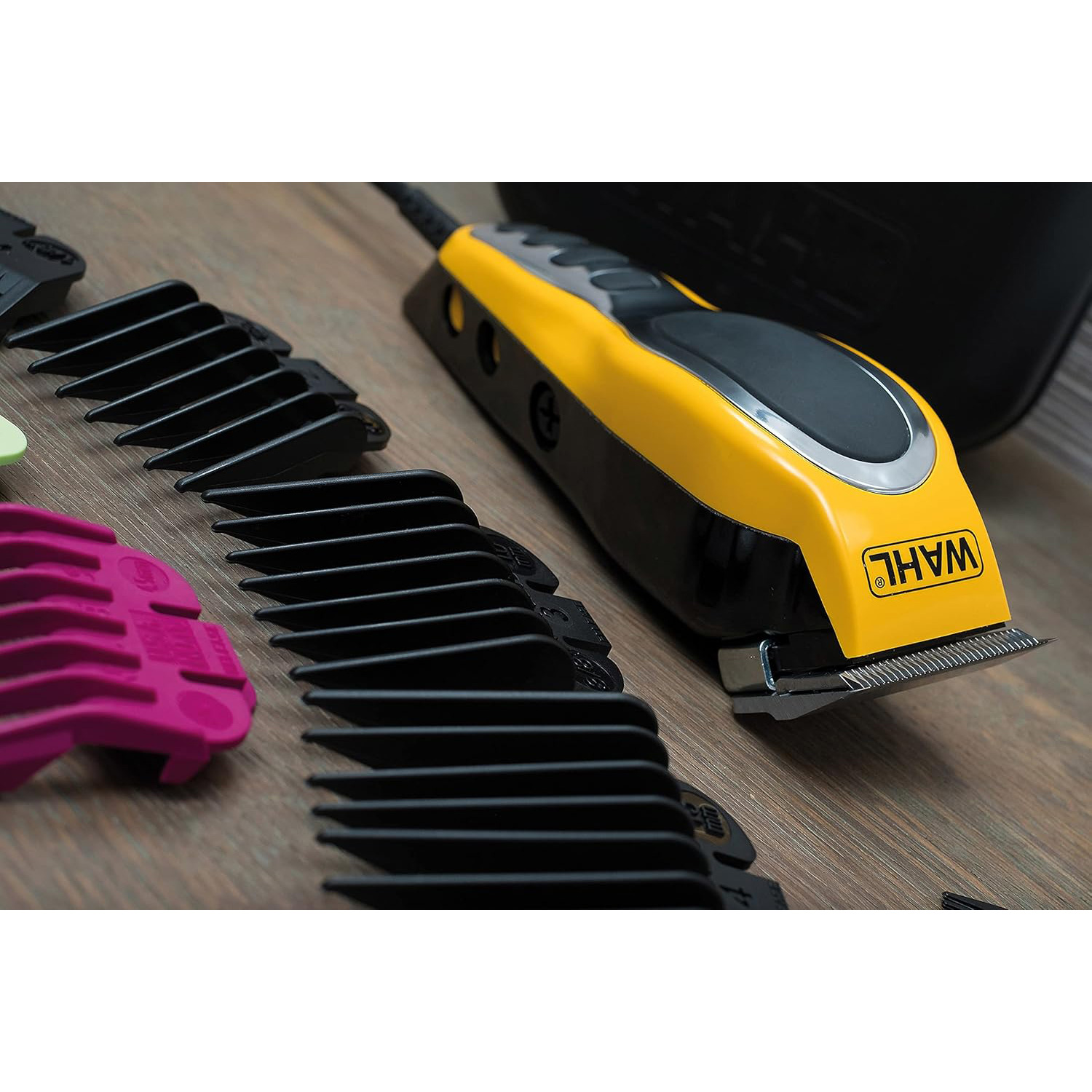 Машинка для стрижки волосся WAHL Close Cut Pro (79111-1616)