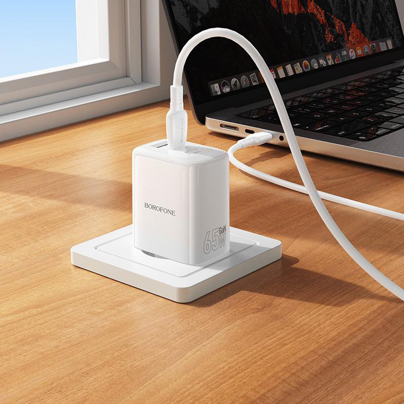 Зарядное устройство BOROFONE BN32 Cargador 2xUSB-C,1xUSB-A, PD65W+QC3.0 White