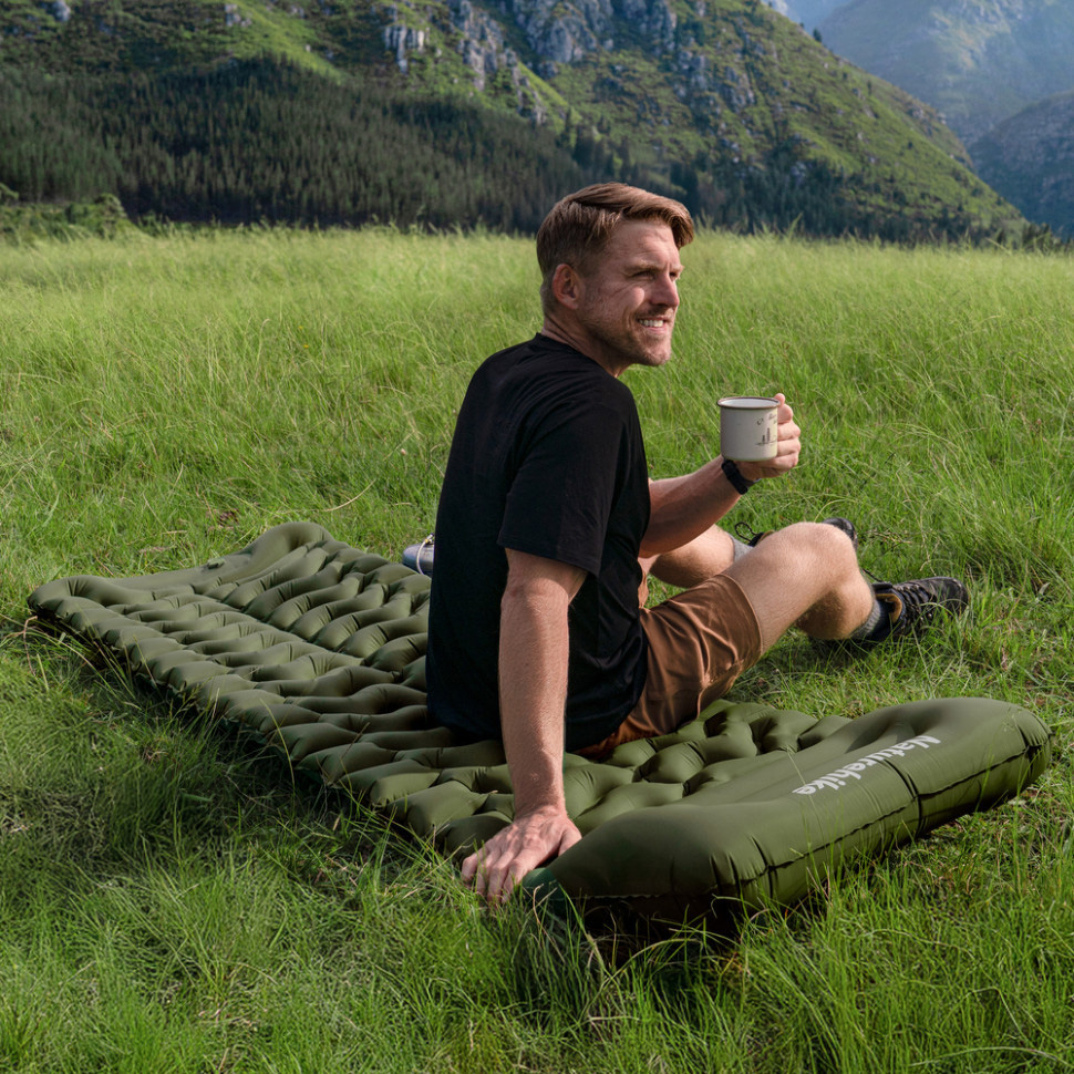 Надувний матрац NATUREHIKE CNK2550WS019 200x125 Green (6977465869616)