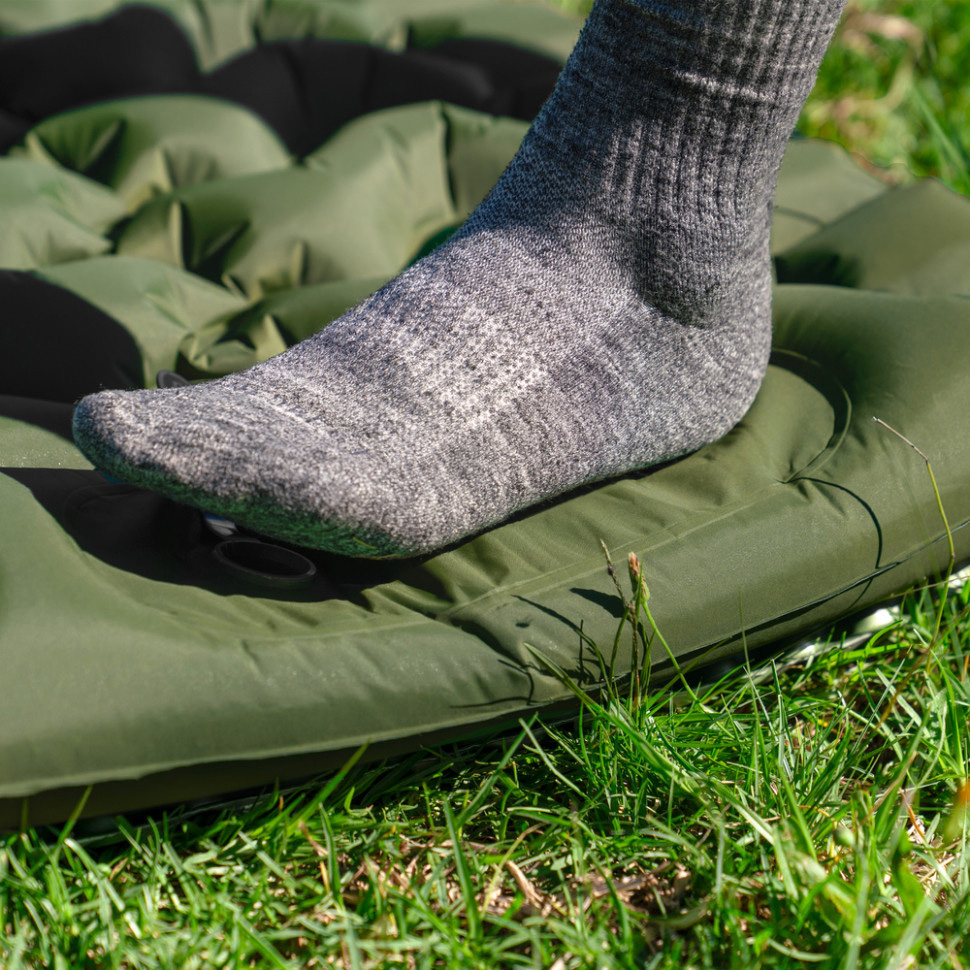 Надувний матрац NATUREHIKE CNK2550WS019 200x125 Green (6977465869616)