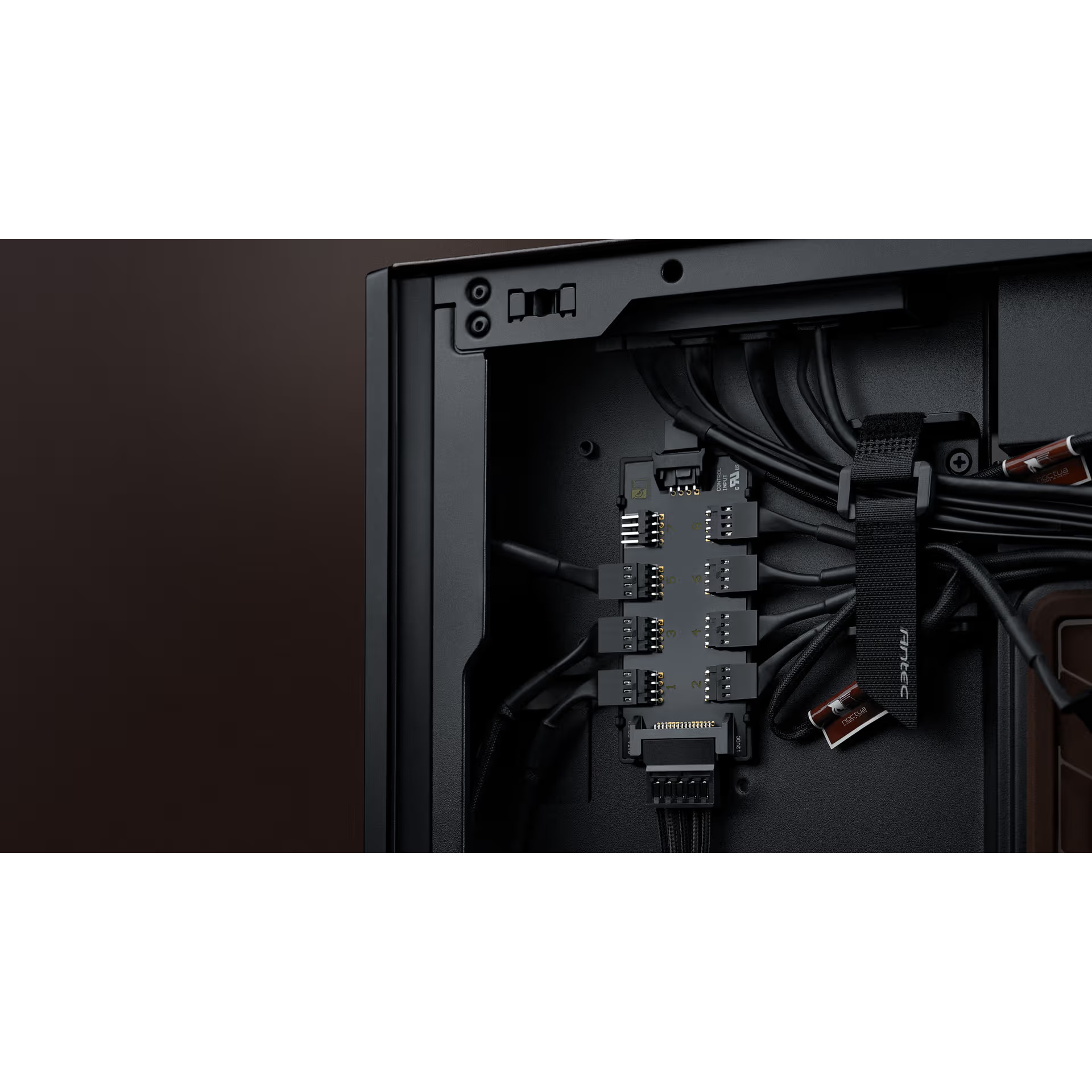 Корпус FRONTIER Antec Flux Pro Noctua Edition