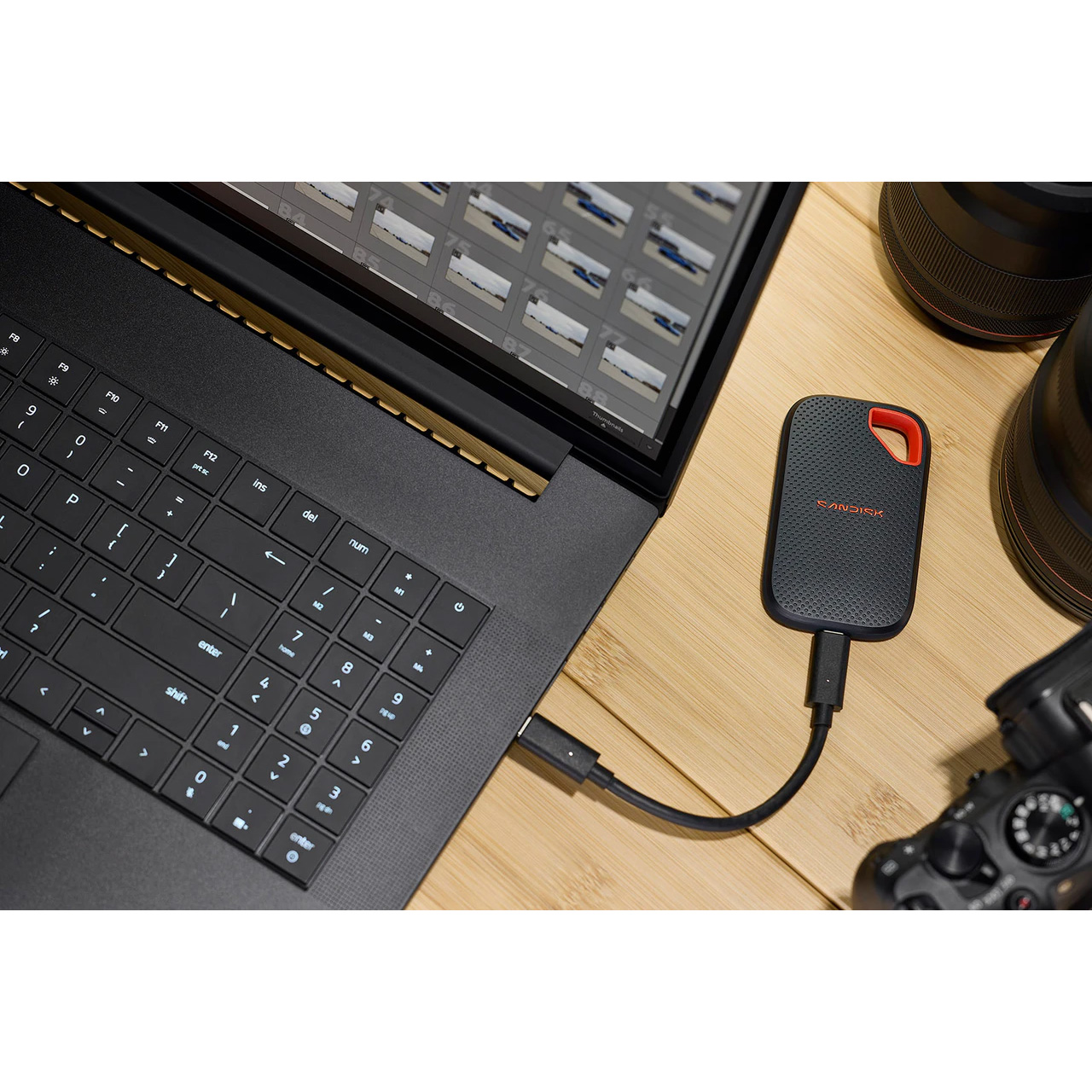 Портативний SSD диск SANDISK Extreme v3 1TB USB3.2 Gen2x2 (SDSSDE70-1T00-G25)