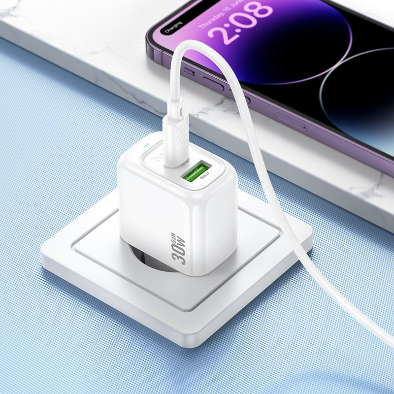 Зарядний пристрій HOCO CS55A Surplus 1xUSB-A, 1xUSB-C, PD30W, QC3.0 White w/Type-C to Lightning cable (6942007631556)