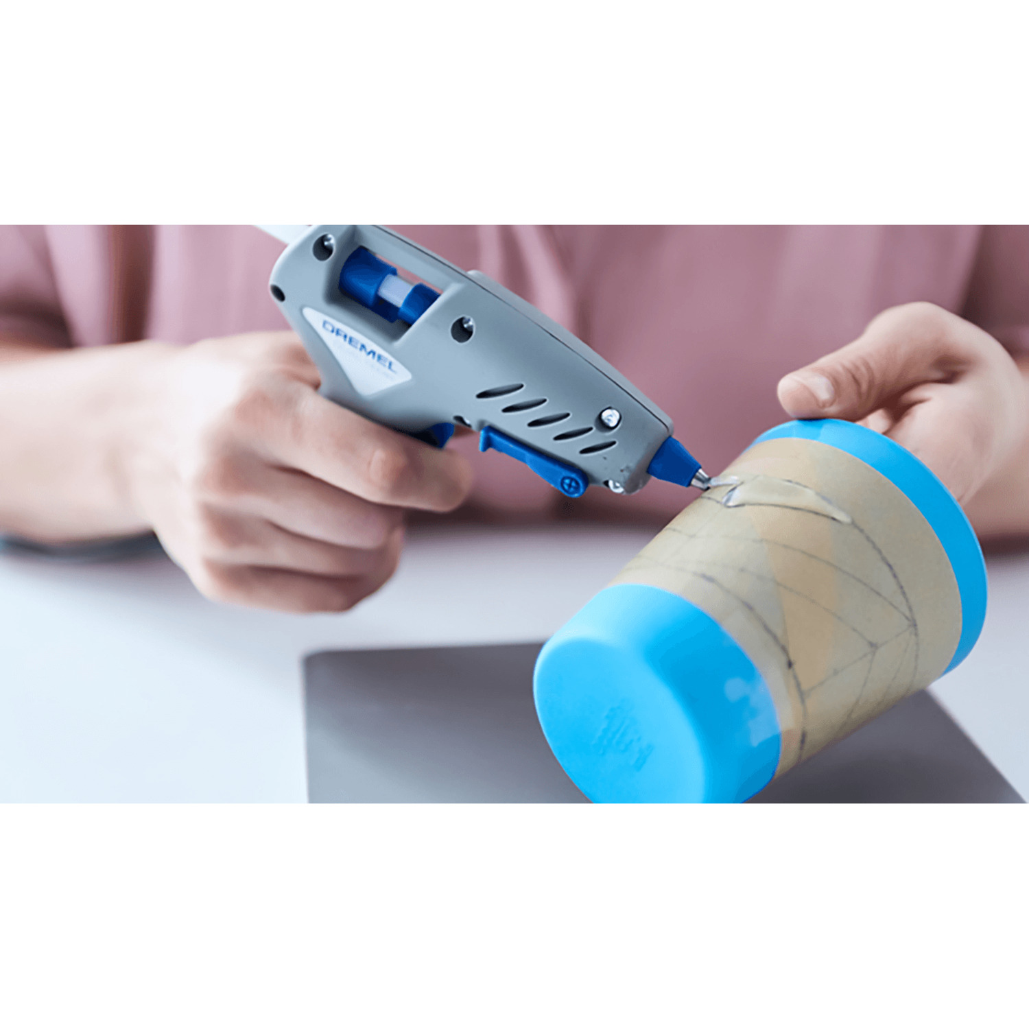 Пістолет клейовий DREMEL Glue Gun 910 (F.013.091.0JA)