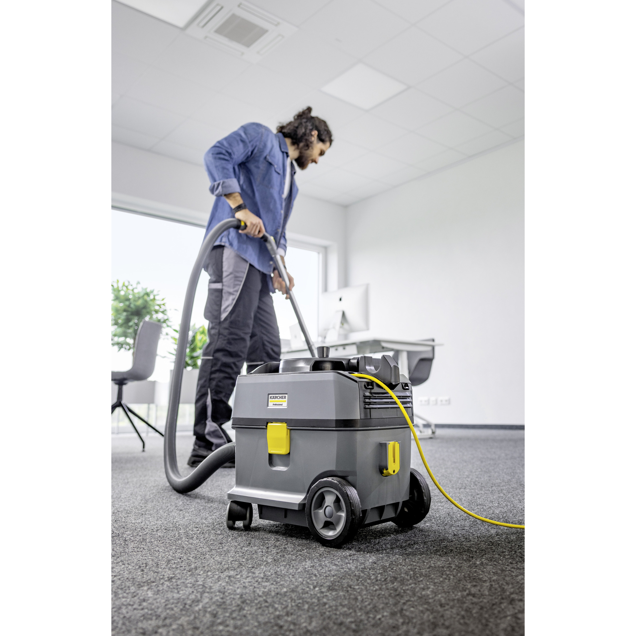 Пилосос професійний KARCHER T 10/1 (1.527-300.0)