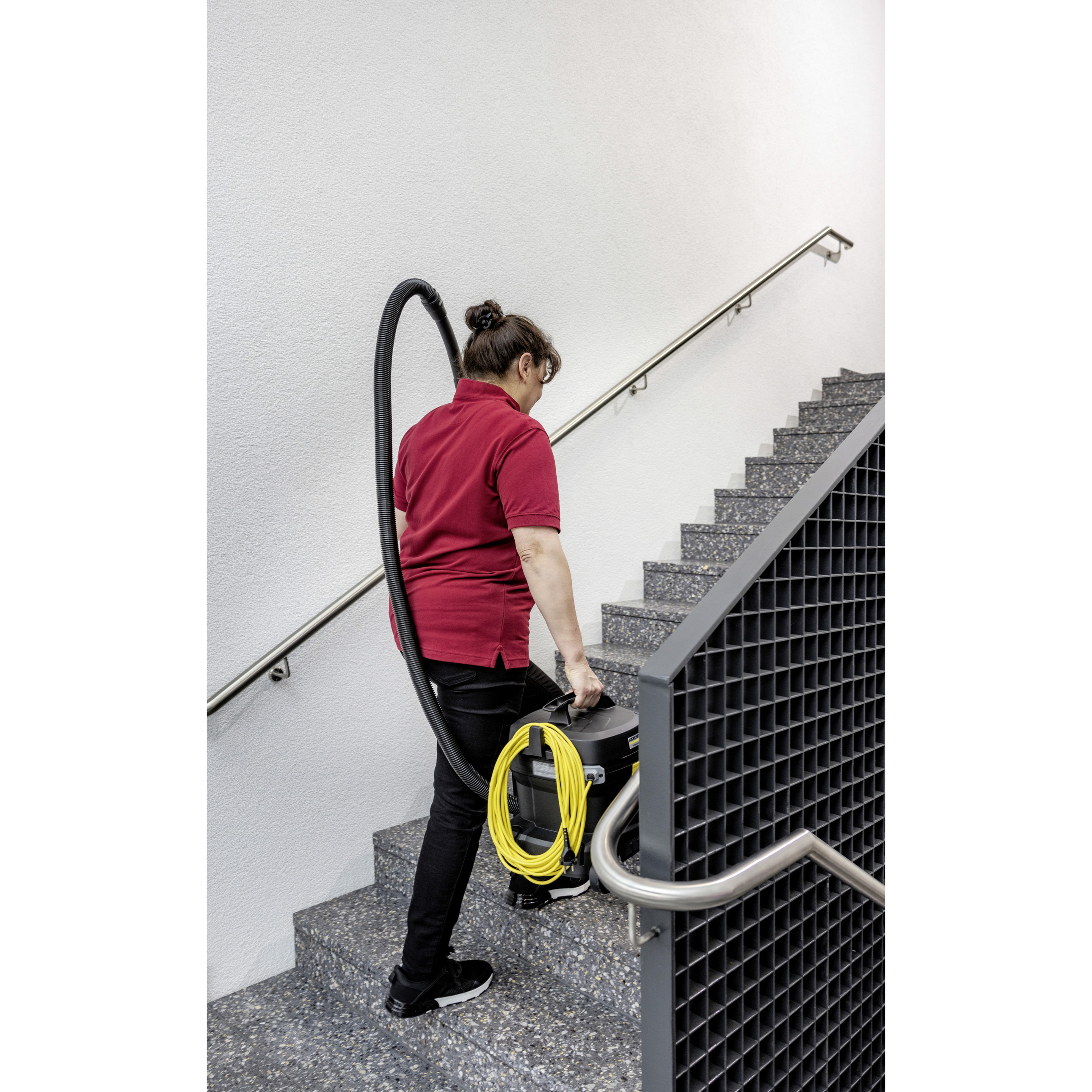 Пилосос професійний KARCHER T 11/1 Classic Adv Re!Plast Go!Further (1.527-222.0)
