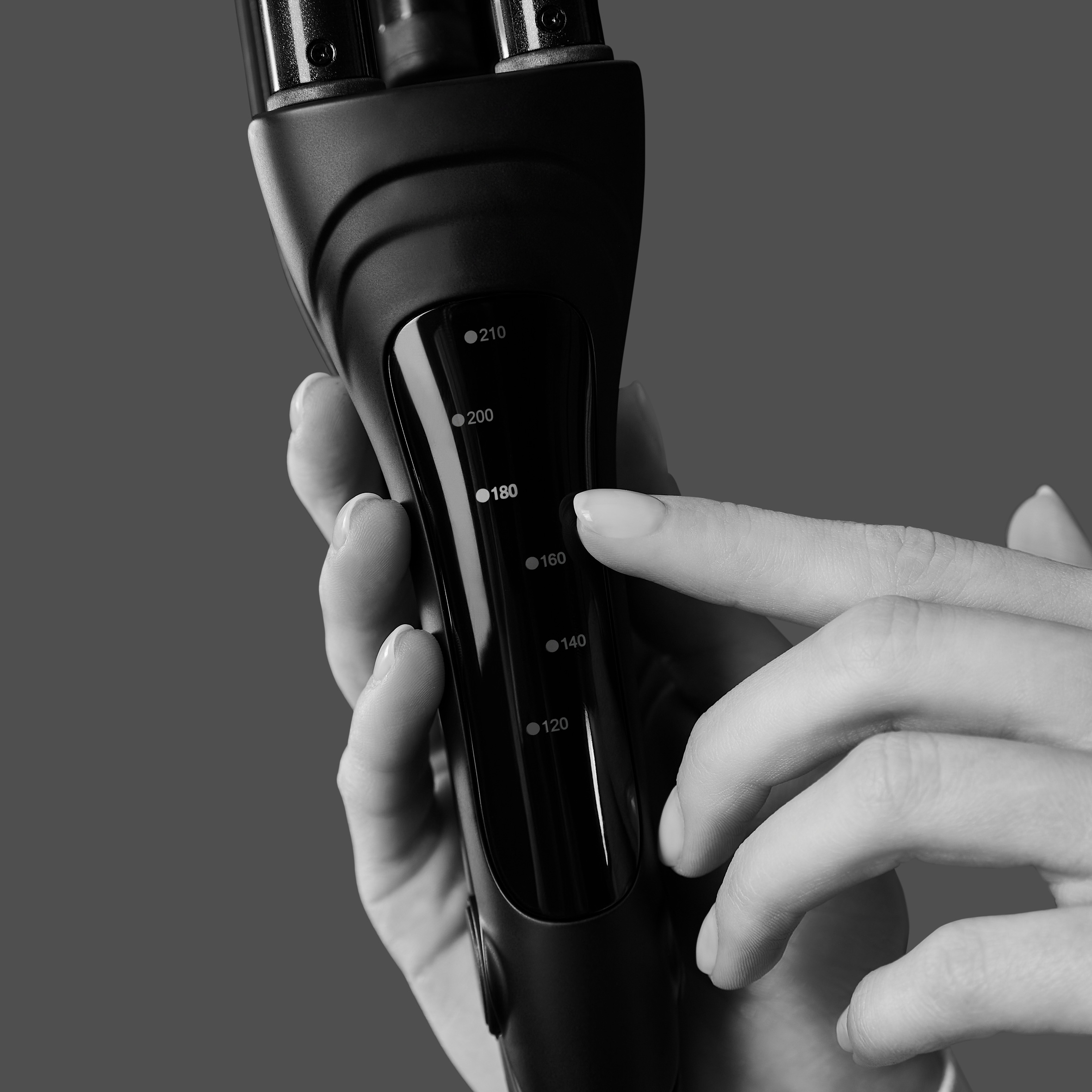 Мультистайлер ROWENTA Karl Lagerfeld Waves Addict Hair Waver CF471LF0