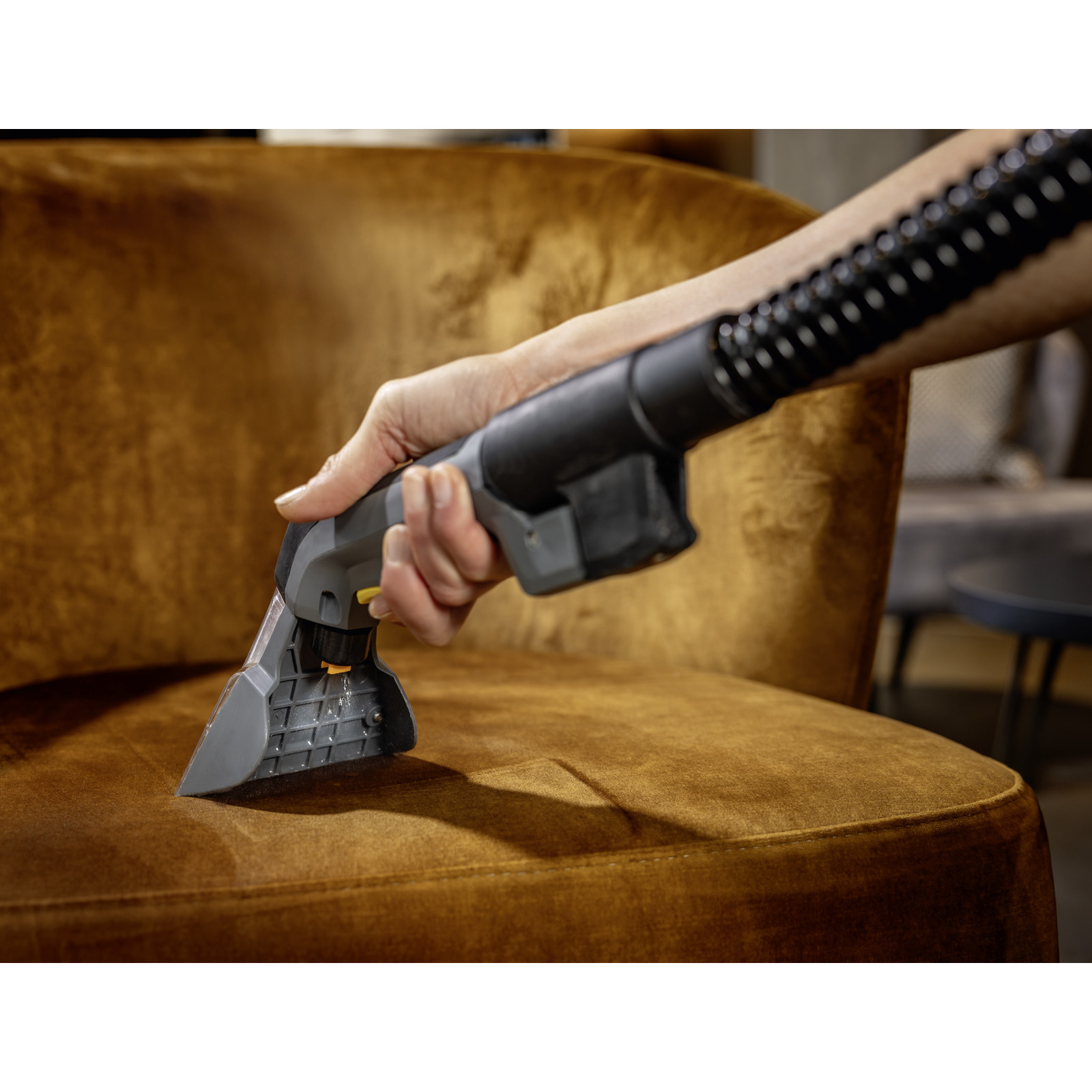 Пылесос профессиональный KARCHER Puzzi 2/1 Bp (1.101-750.0)