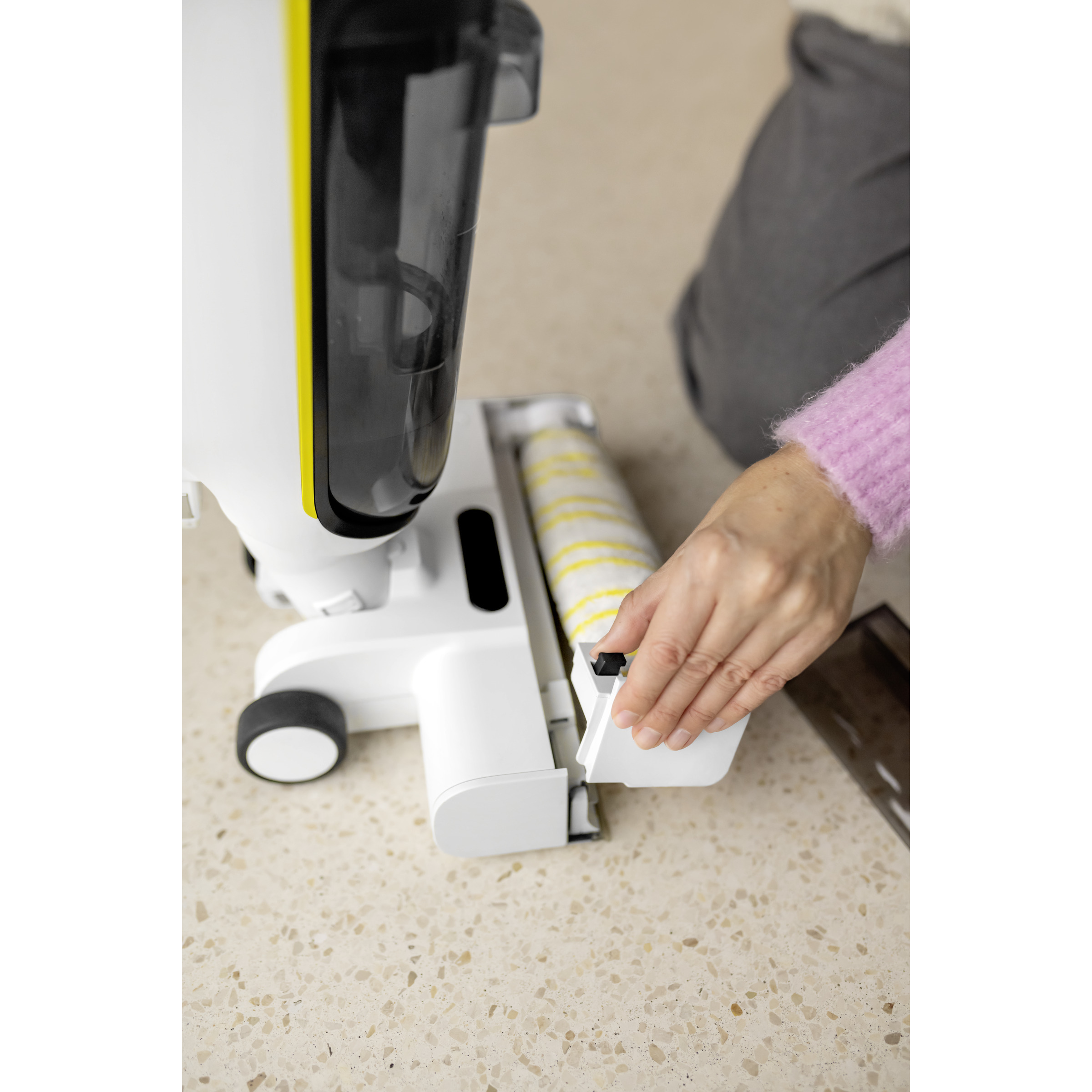 Пилосос вертикальний KARCHER FCV 4 Dry Extra (1.056-136.0)