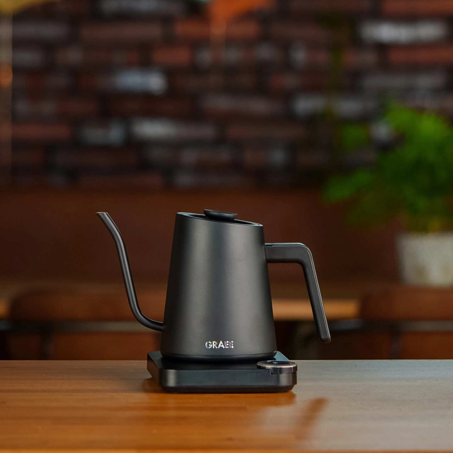 Электрочайник GRAEF GK502EU