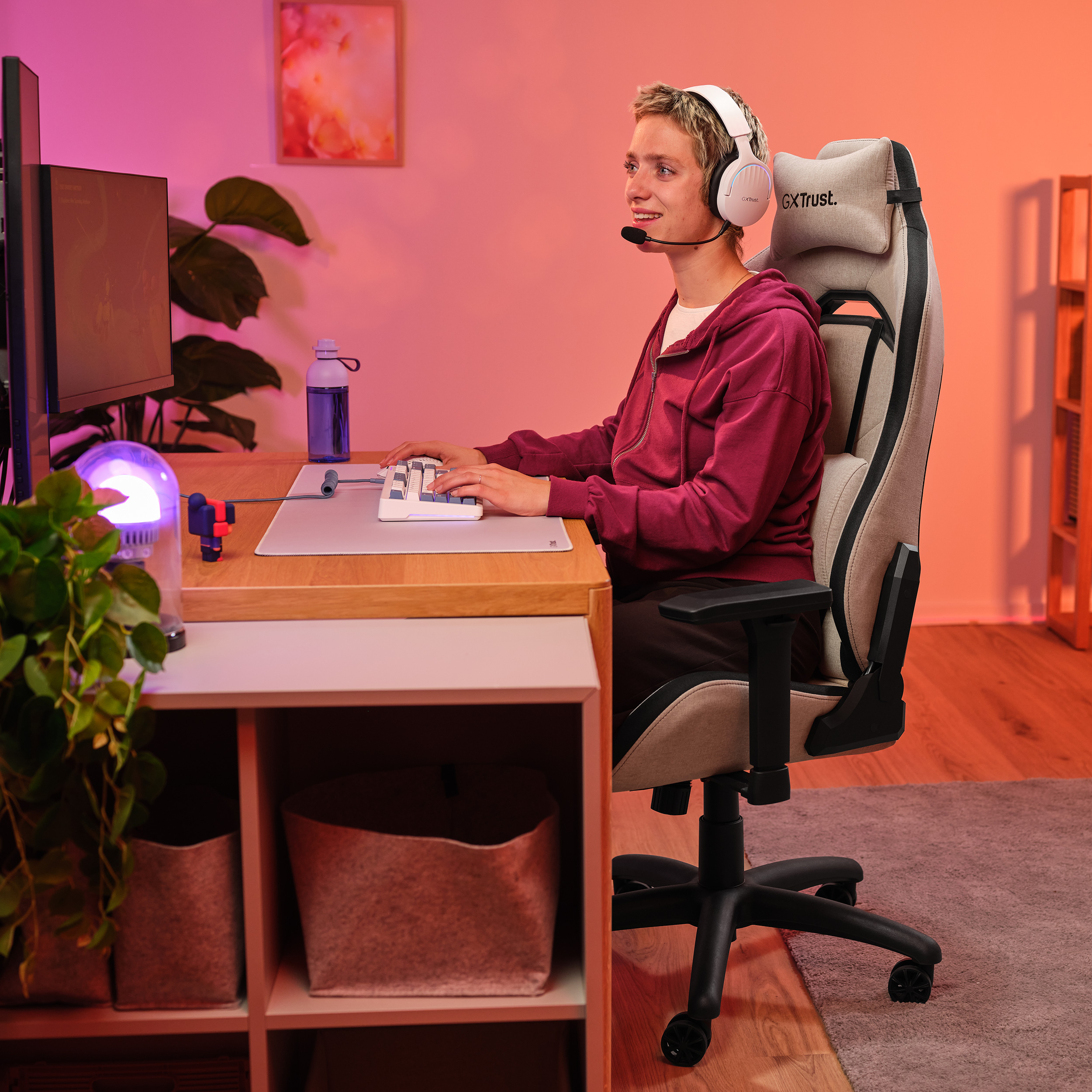 Кресло геймерское TRUST Gaming GXT 723B Ruya Beige (25532)