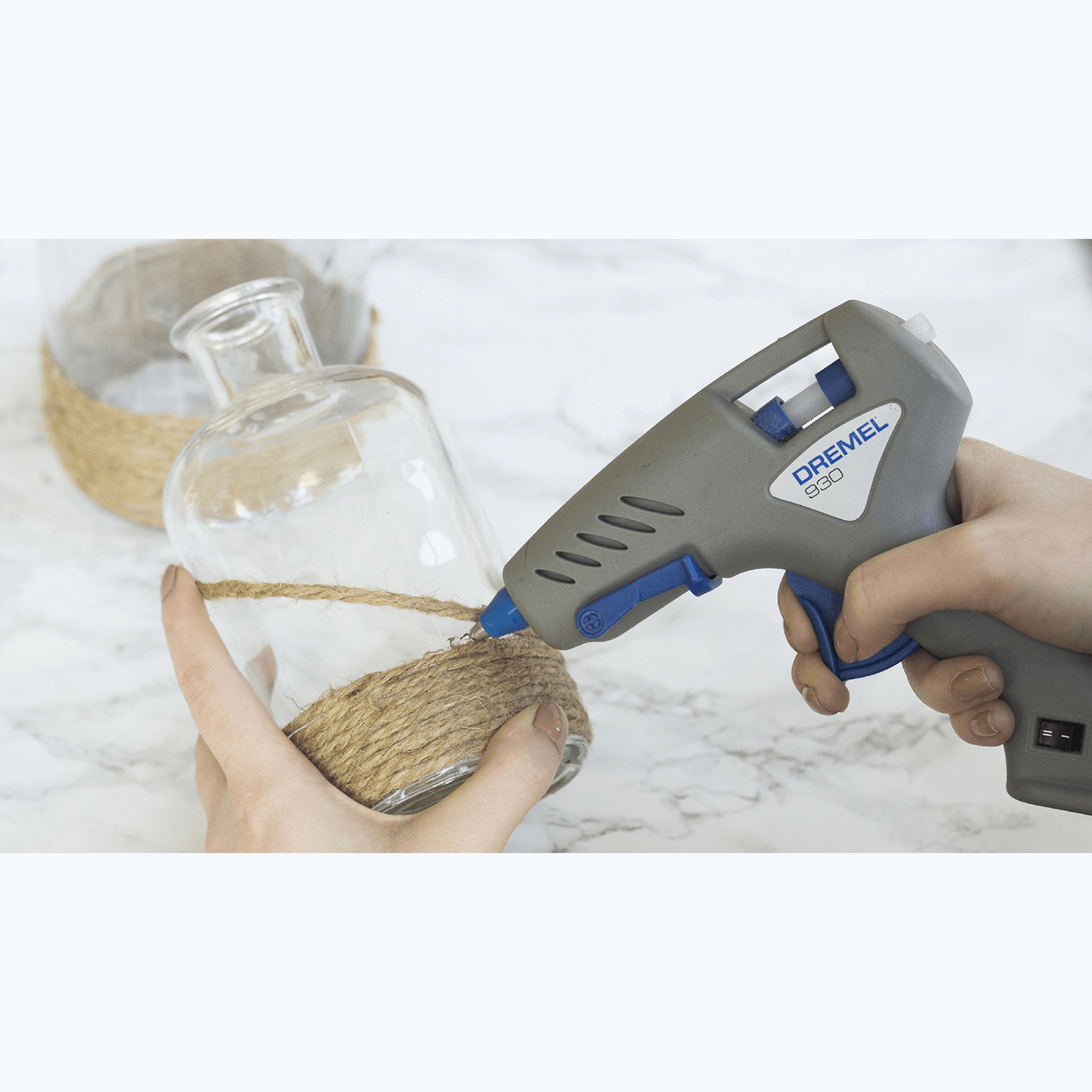 Пістолет клейовий DREMEL Glue Gun 930 (F.013.093.0JA)