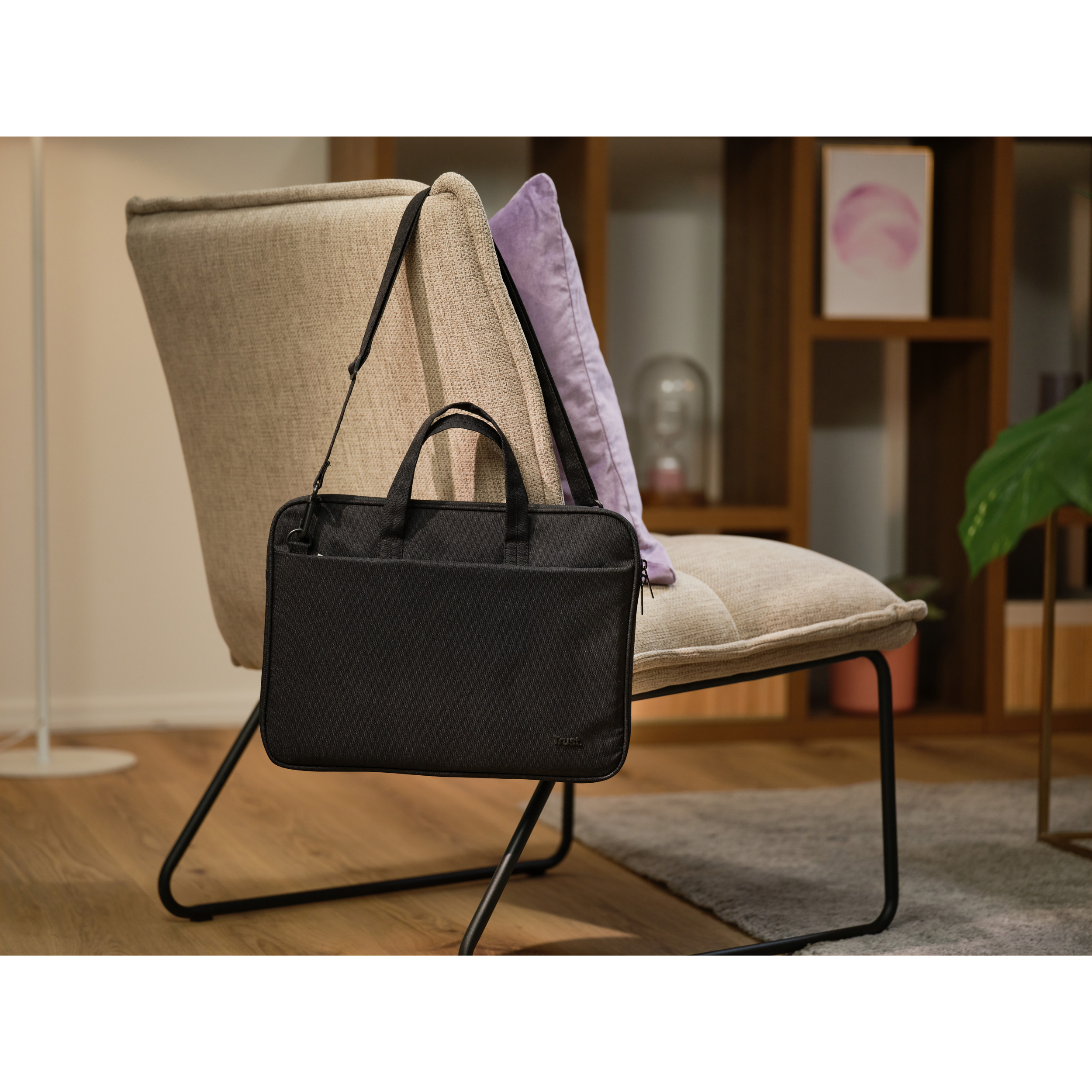 Сумка для ноутбука TRUST Bologna Slim 14" Black (26207)