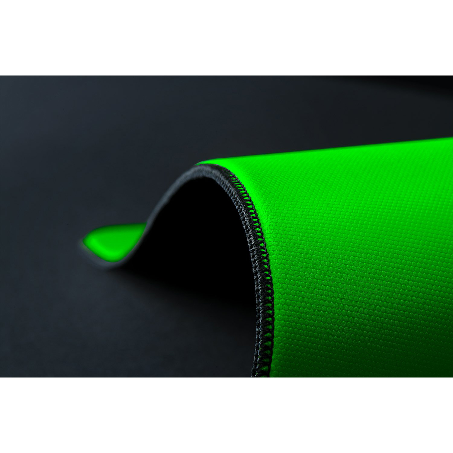 Килимок для миші RAZER Gigantus V2 Pro Speed L (RZ02-05490900-R3M1)