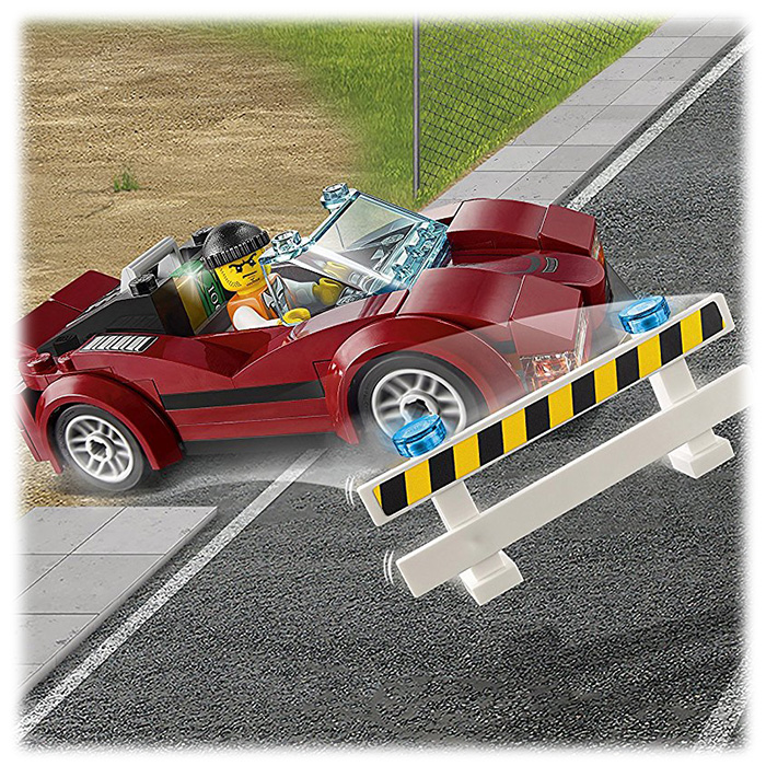 Конструктор LEGO City High-speed Chase 294дет. (60138)