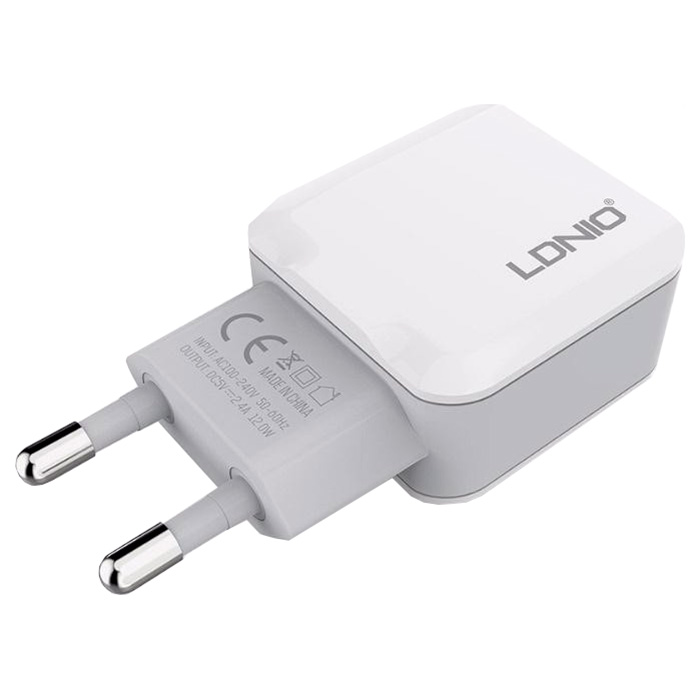 Зарядний пристрій LDNIO 2xUSB-A, 2.4A White w/Lightning cable (A2202L)
