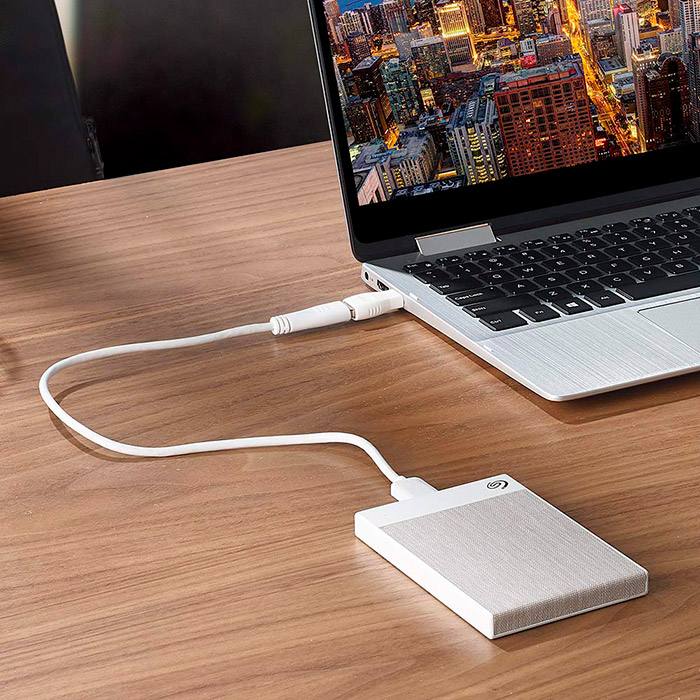 Портативний жорсткий диск SEAGATE Backup Plus Ultra Touch 1TB USB3.0 White (STHH1000402)