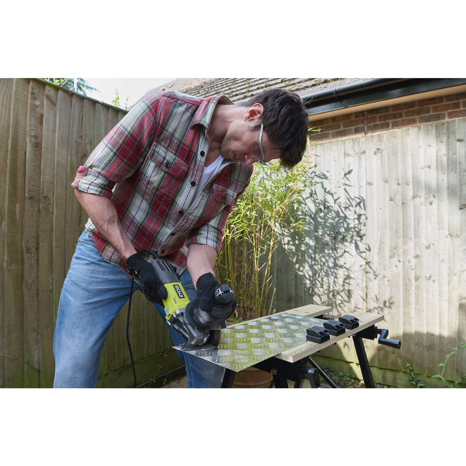 Кутова шліфувальна машина RYOBI RAG800-125G (5133002491)