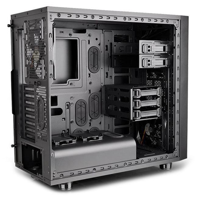 Корпус THERMALTAKE Core X31 (CA-1E9-00M1WN-00)