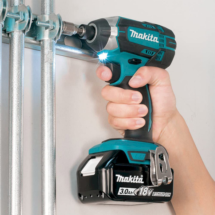 Акумуляторний шурупокрут MAKITA DTD152Z