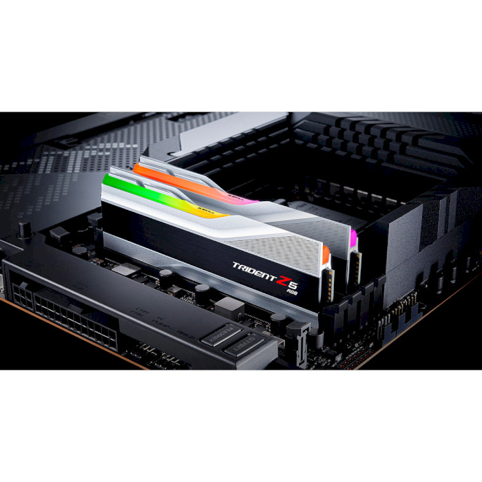 Модуль памяти G.SKILL Trident Z5 RGB Metallic Silver DDR5 6000MHz 64GB Kit 2x32GB (F5-6000J3238G32GX2-TZ5RS)