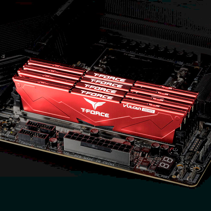 Модуль пам'яті TEAM T-Force Vulcan Red DDR5 6000MHz 32GB Kit 2x16GB (FLRD532G6000HC38ADC01)