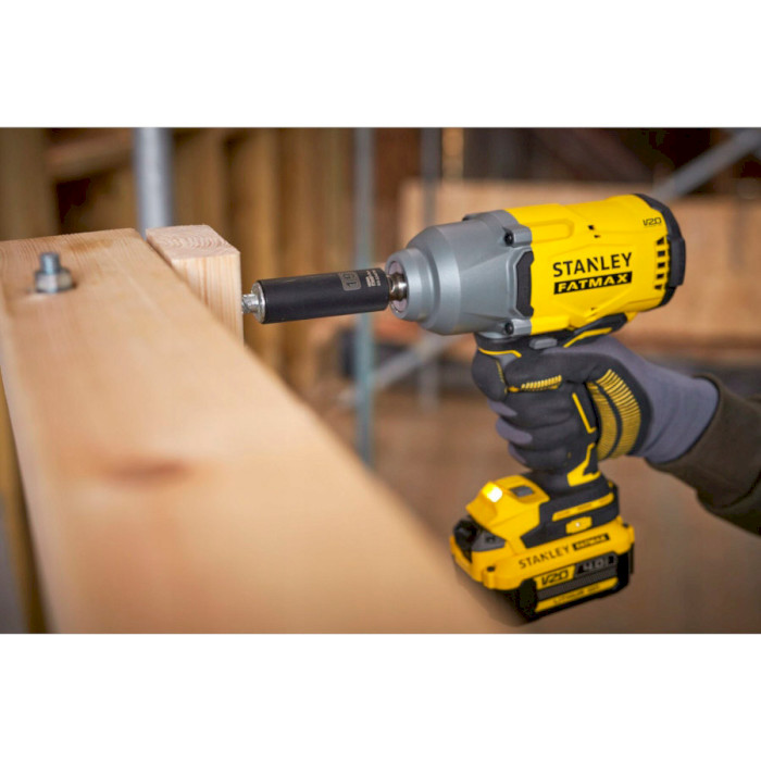 Акумуляторний гайкокрут STANLEY FatMax SFMCF940B