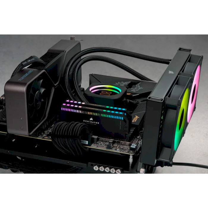 Модуль пам'яті CORSAIR Dominator Platinum RGB Black DDR5 6000MHz 64GB Kit 2x32GB (CMT64GX5M2B6000C30)