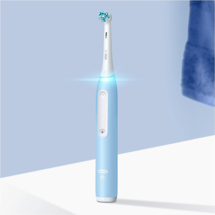 Електрична зубна щітка BRAUN ORAL-B iO Series 3 iOG3.1A6.0 Ice Blue