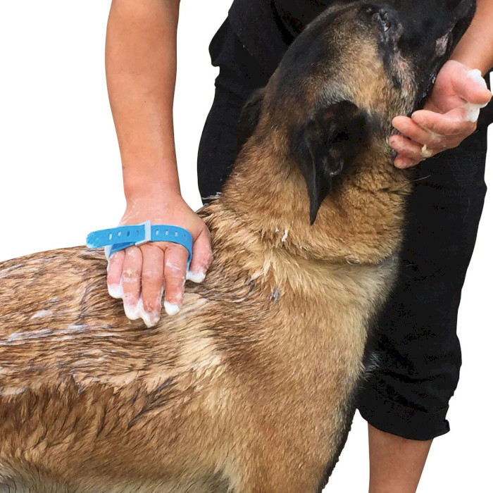 Щётка-душ для собак VOLTRONIC Pet Bathing Tool