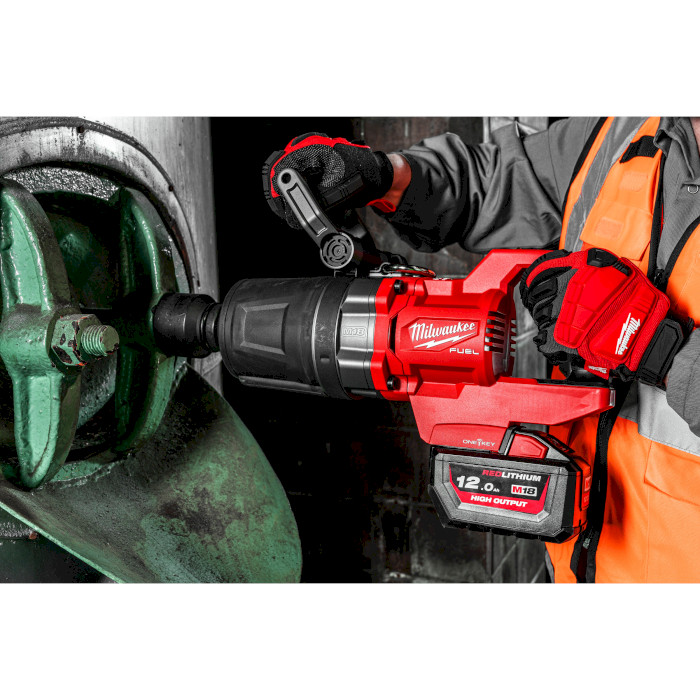 Аккумуляторный гайковёрт MILWAUKEE M18 ONEFHIWF1DS-121C (4933472072)