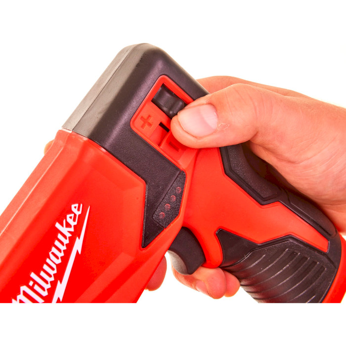 Аккумуляторный степлер MILWAUKEE M12 BST-202X