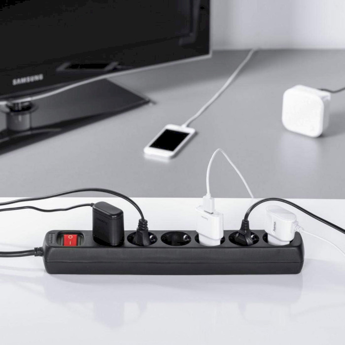 Удлинитель HAMA 6-Way Power Strip Black, 6 розеток, 5м (00137266)