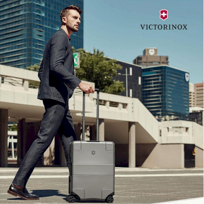 Чемодан VICTORINOX Lexicon S Global Titanium 34л (602104)