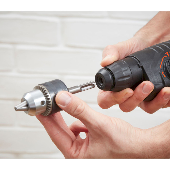 Перфоратор BLACK+DECKER BEHS01 SDS-plus