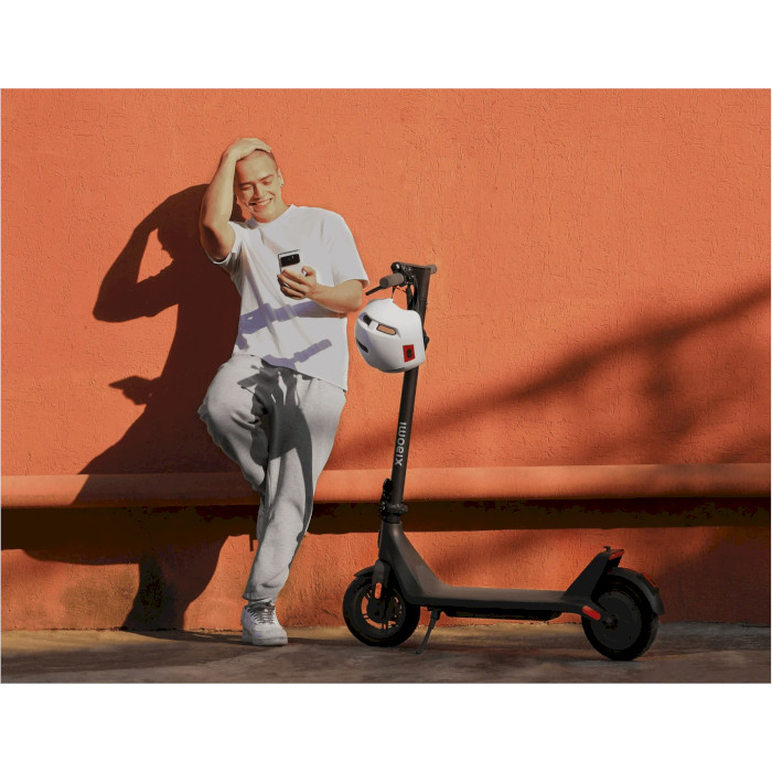 Электросамокат XIAOMI Electric Scooter 4 Lite 2nd Gen (BHR8052GL)