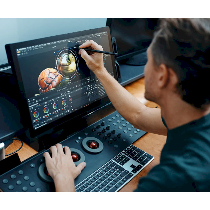 Графічний дисплей WACOM Cintiq Pro 17 2023 (DTH172K0B)