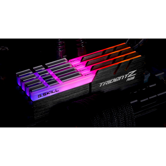 Модуль памяти G.SKILL Trident Z RGB DDR4 3600MHz 128GB Kit 4x32GB (F4-3600C18Q-128GTZR)