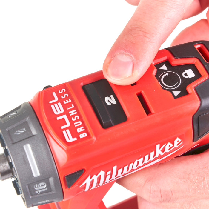 Аккумуляторная дрель-шуруповёрт MILWAUKEE M12 FDDXKIT-0X (4933471332)