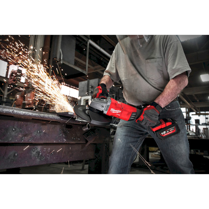 Аккумуляторная угловая шлифовальная машина MILWAUKEE M18 FLAG230XPDB-121C (4933464115)