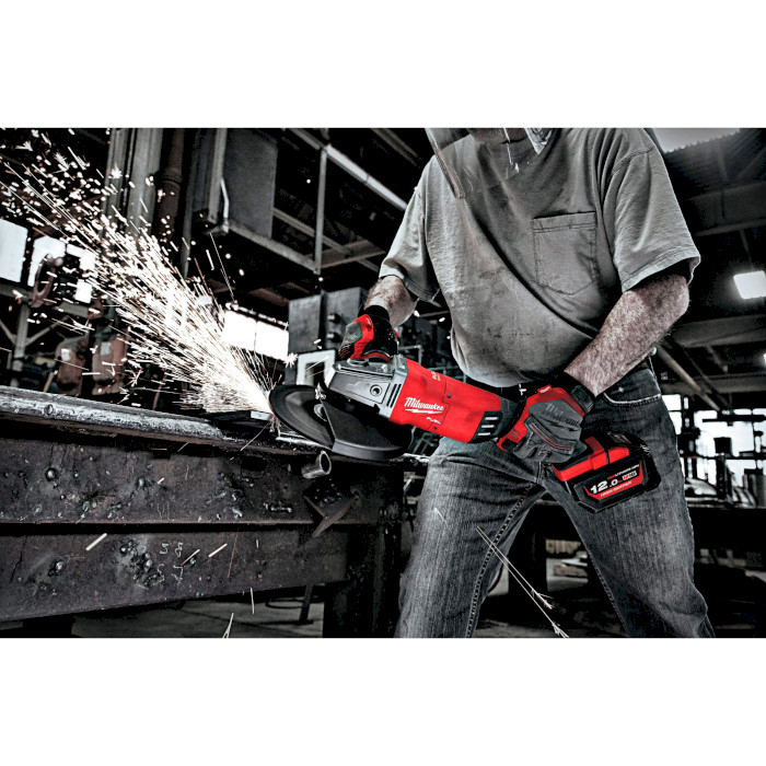 Аккумуляторная угловая шлифовальная машина MILWAUKEE M18 FLAG230XPDB-121C (4933464115)