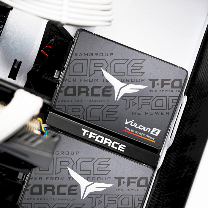 SSD диск TEAM T-Force Vulcan Z 2TB 2.5" SATA (T253TZ002T0C101)