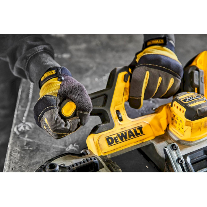 Пила ленточная аккумуляторная DeWALT DCS378N