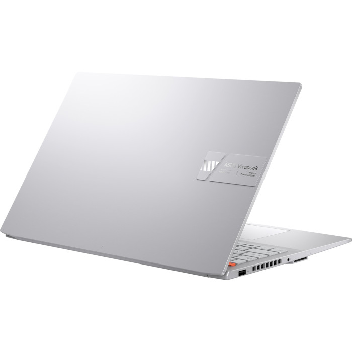 Ноутбук ASUS VivoBook Pro 15 OLED K6502VU Cool Silver (K6502VU-MA095)