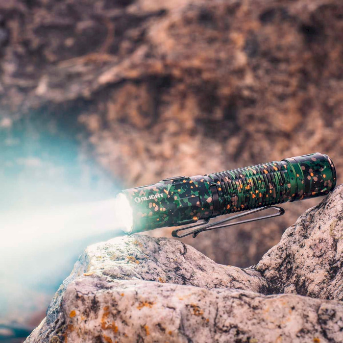 Фонарь тактический OLIGHT Warrior 3S Camo