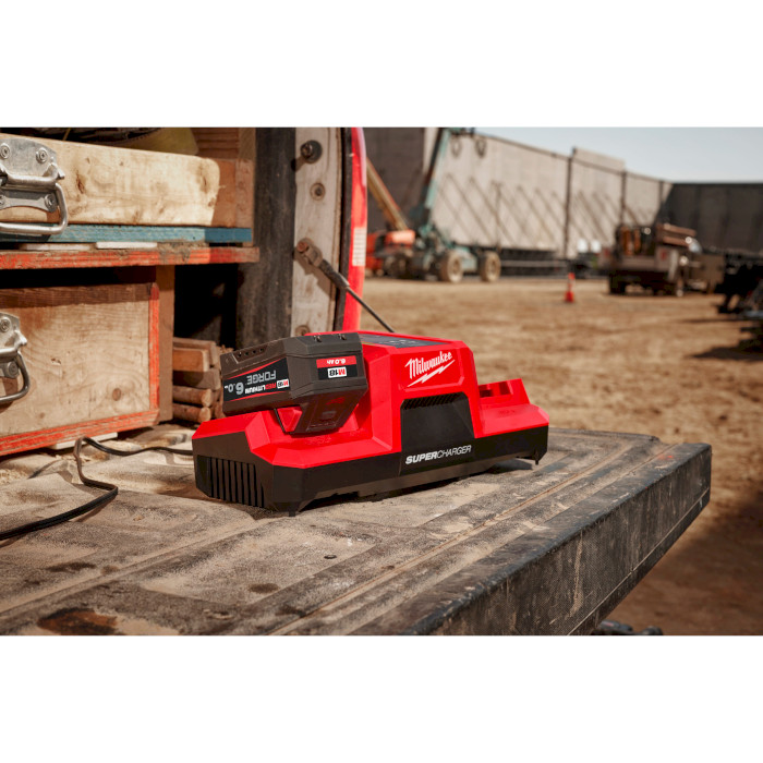 Зарядное устройство 2-слотовое MILWAUKEE M18 DBSC (4932492531)