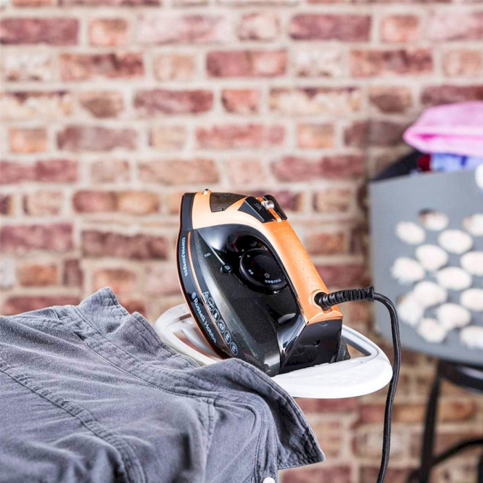 Утюг RUSSELL HOBBS Copper Express Pro Iron (23948046001)