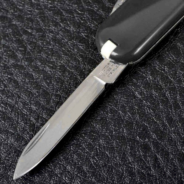 Швейцарський ніж VICTORINOX Escort Black (0.6123.3)